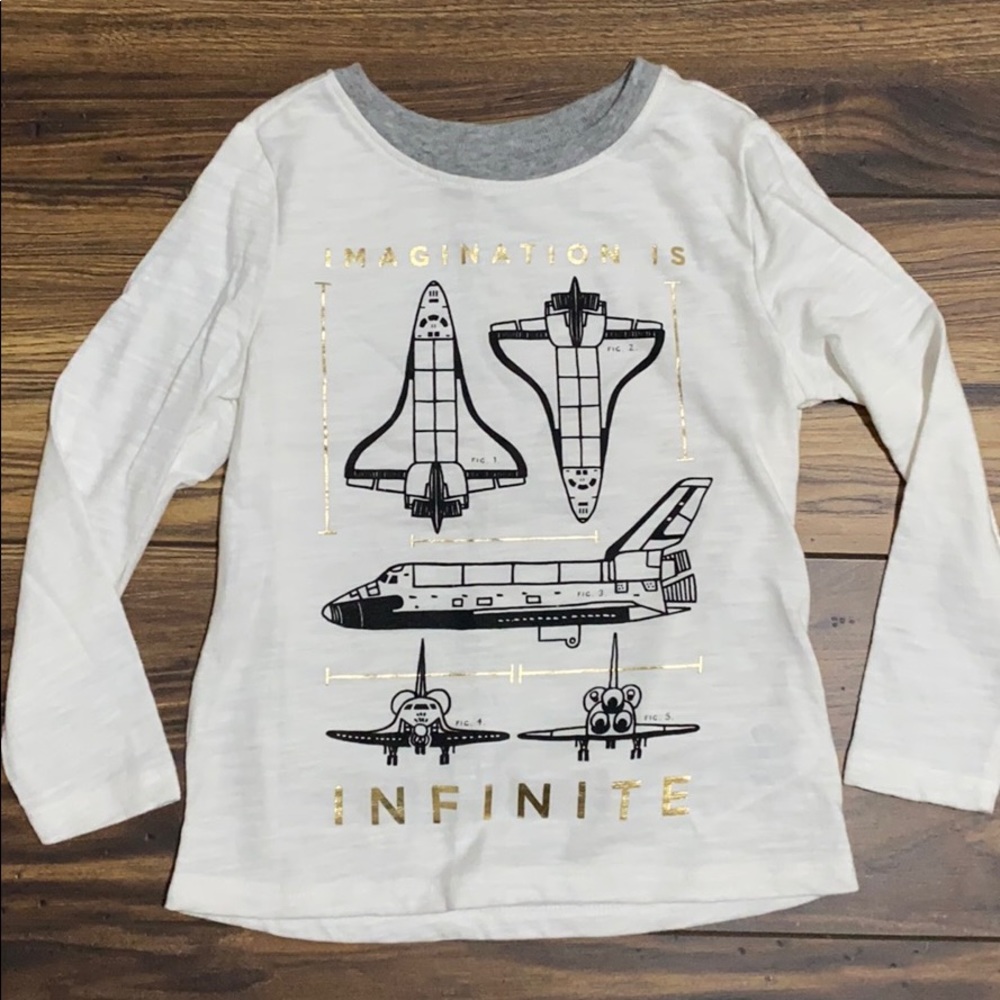 🔹4/$20🔹 NWOT Spaceship Shirt